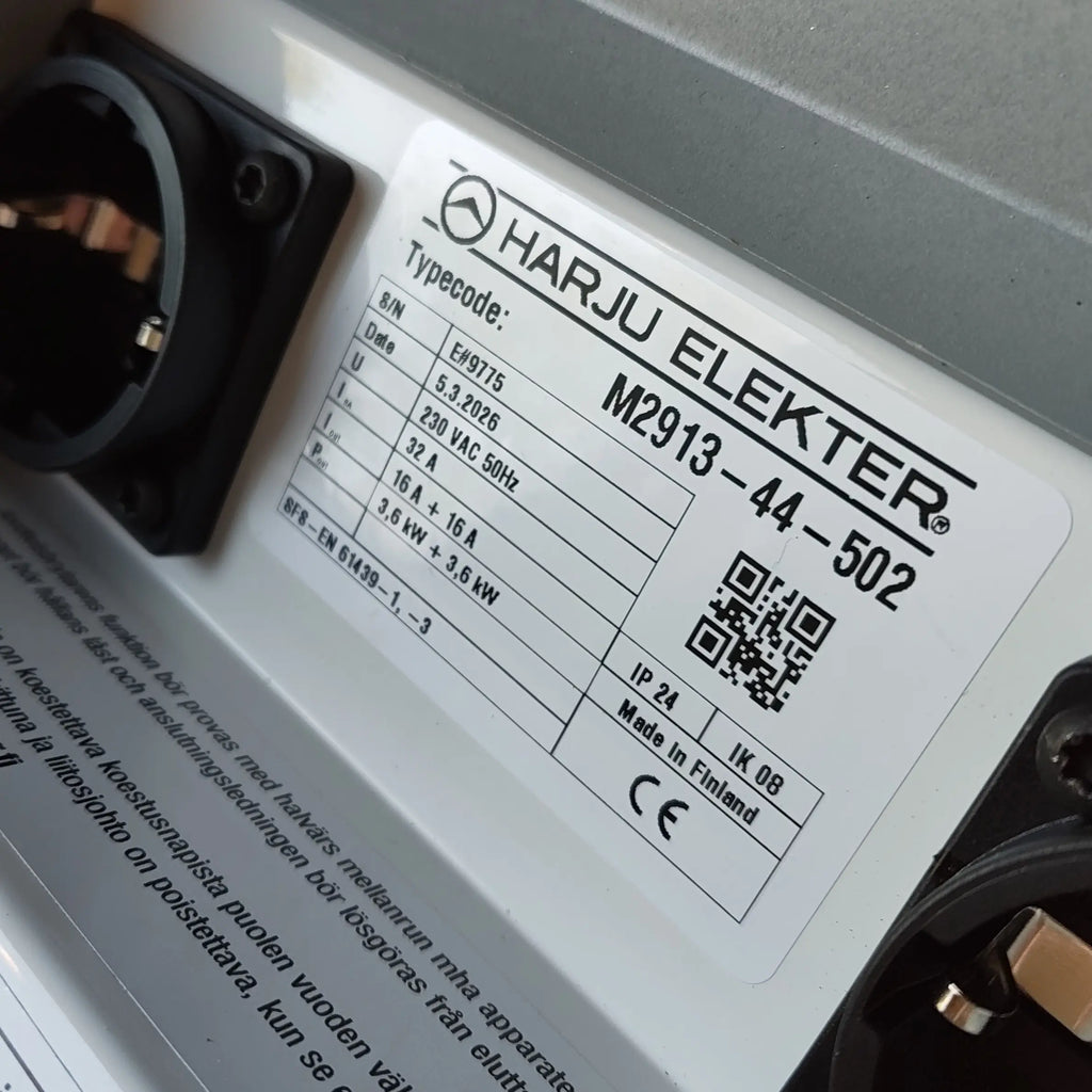 Harju Elekter M2913-44-502 latausrasia läheltä
