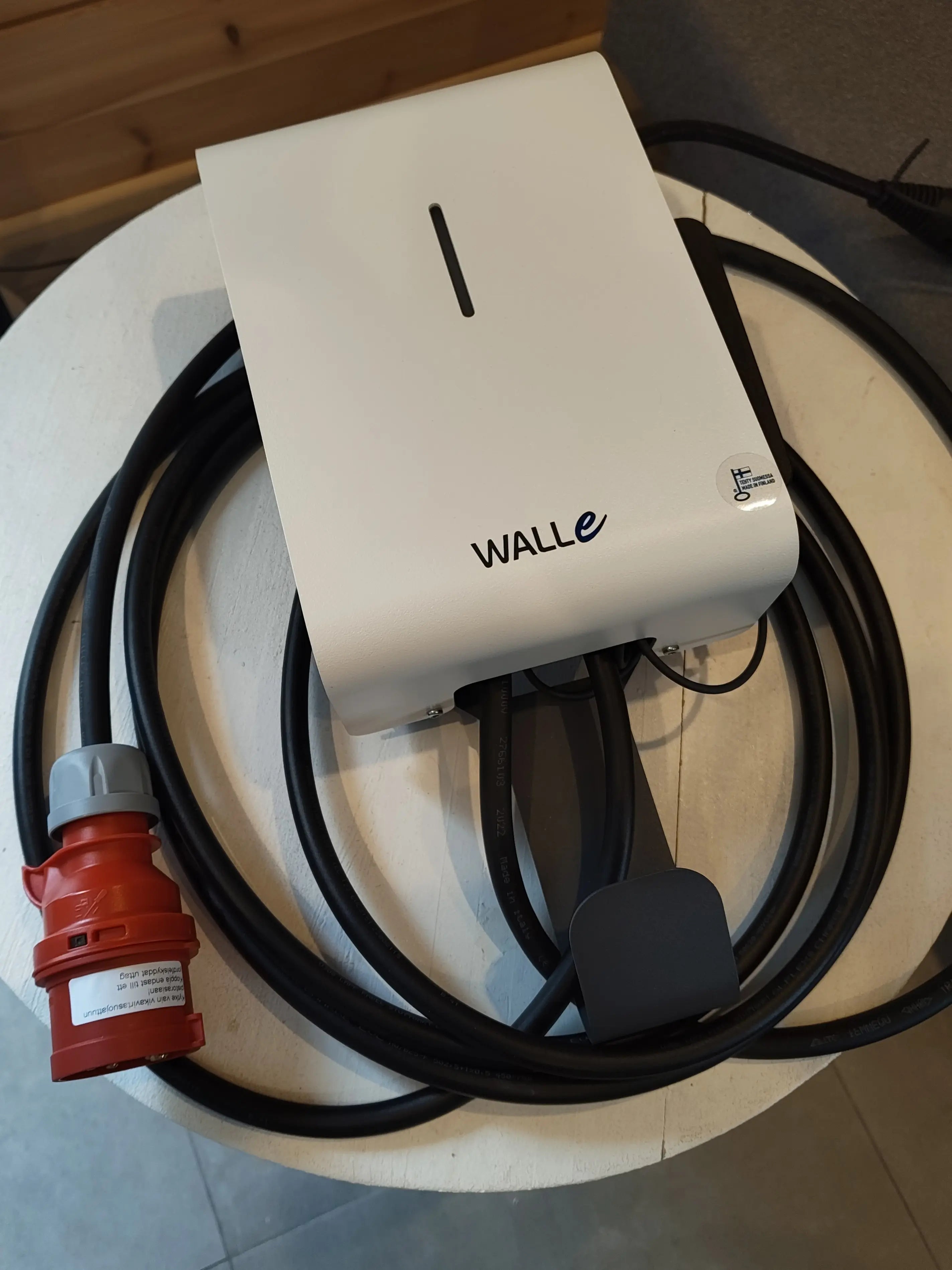 Walle 16S sähköauton latausasema