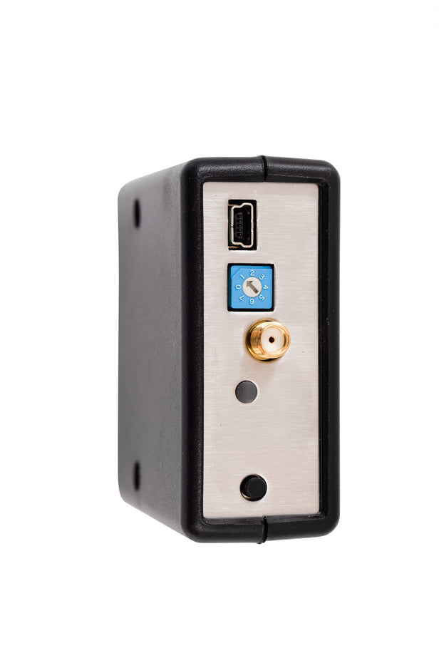 Walle latausasema kuormanhallinta lähetinyksikkö lähikuva liitännöistä